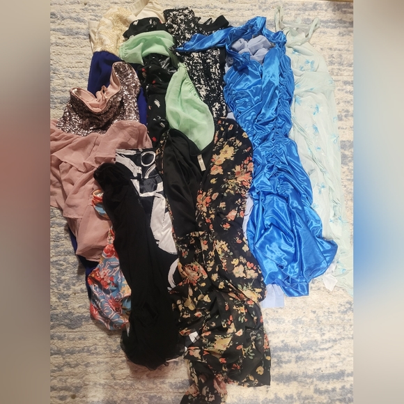 Surprise clothes bag!! 🌟🌟 - Picture 1 of 2